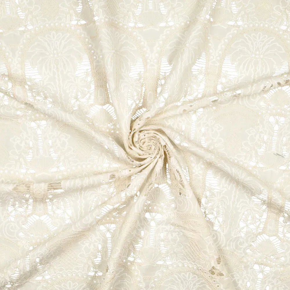 Broderie katoen ecru borduursel